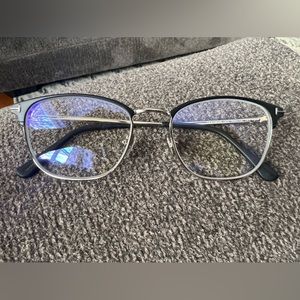 Tom Ford TF5750-b blue blocker glasses. New!!